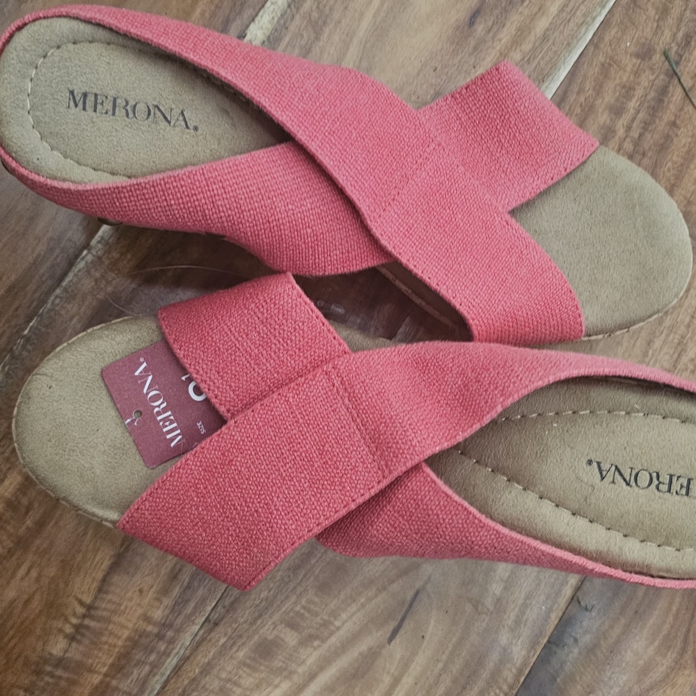 Merona Red Sandals with Crisscross Elastic Straps